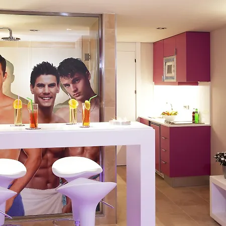 By Trh (adults Only) Apartment