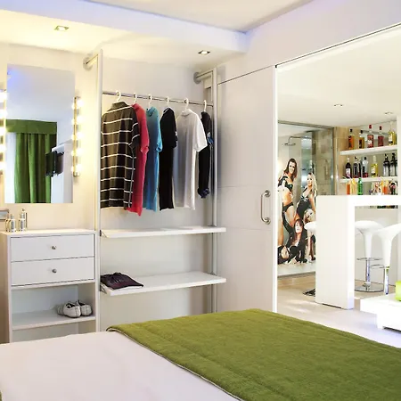 By Trh (adults Only) Apartment